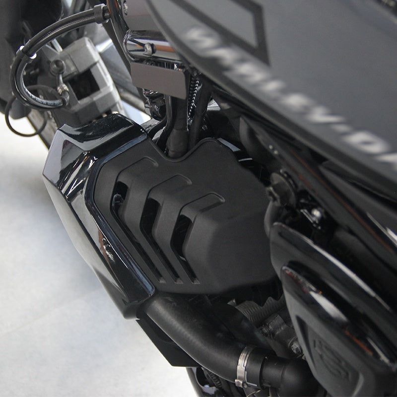 2022 Nightster975 Motorcycle Tank Radiator Cover Hot Cooling Air Deflector Spoiler Guard Steel PC Material Fit RH975 Later Model