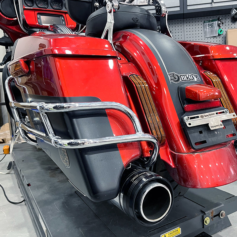 SADDLEBAG GUARD RAILS Available for Harleyy Touring Model With OE Saddlebag Guard Rails Surround the Lower Portion of the Bag