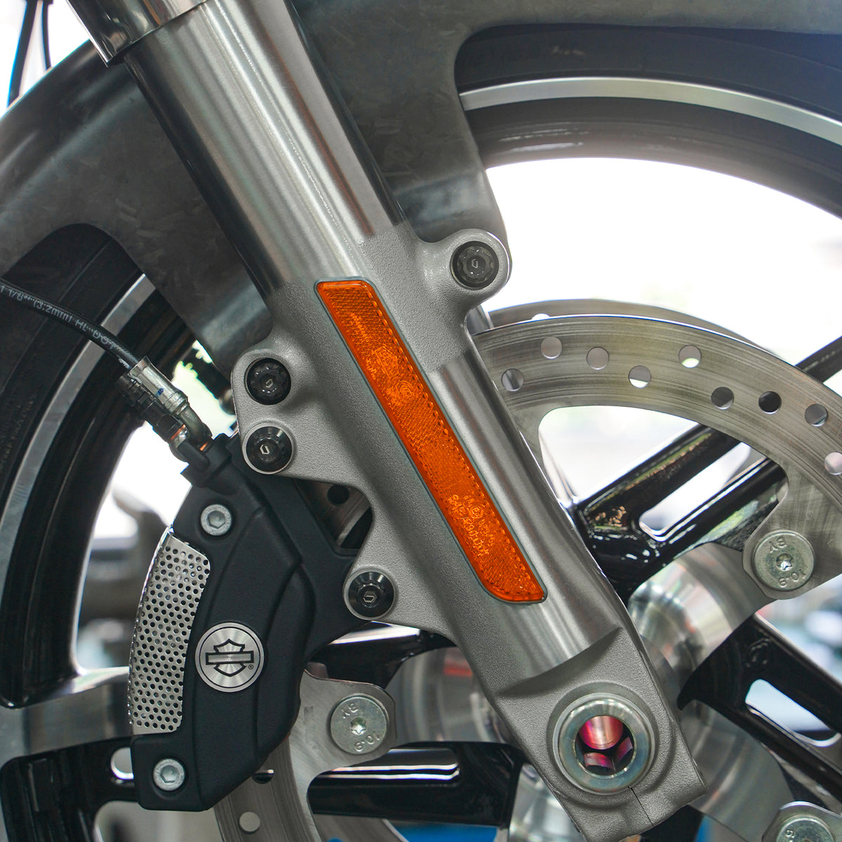 BRAKE CALIPER BRACKET AND FRONT FENDER TITANIUM ALLOY BOLTS