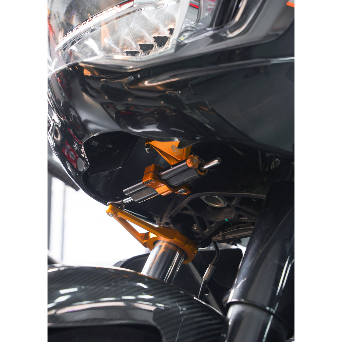OHLINS STEERING DAMPER BRACKET FOR ROAD GLIDE