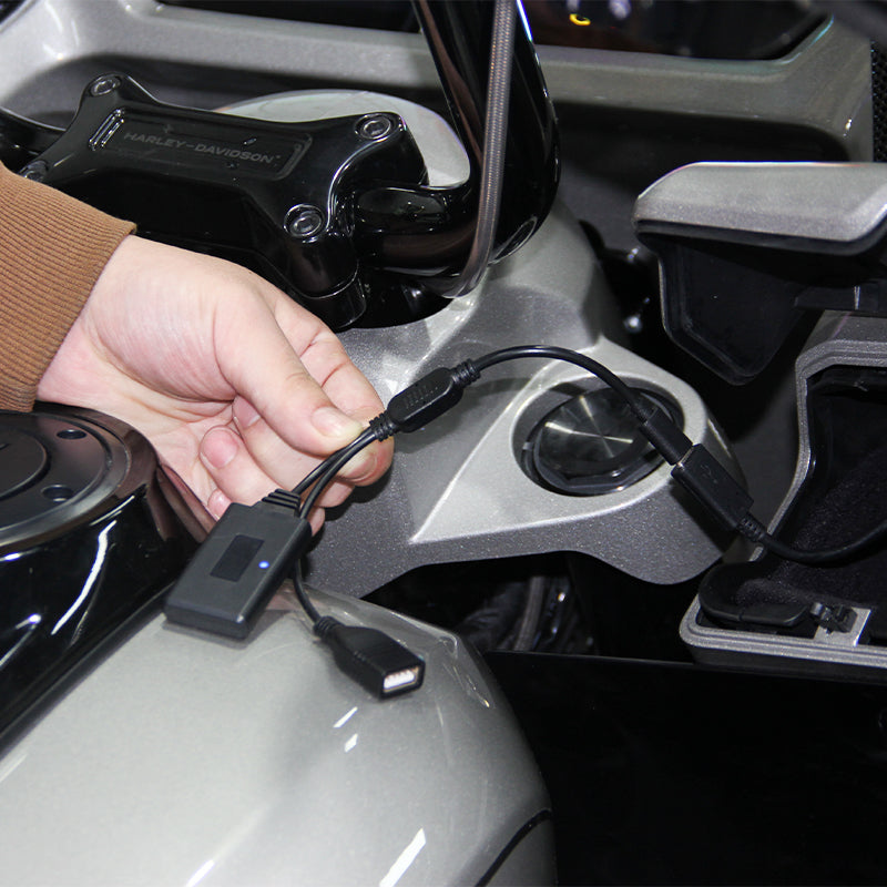 New HD 121 CVO Road/Street Glide Indian Goldwing Motorcycle with Carplay Fit Wireless Connectivity Bike CarPlay AI Box
