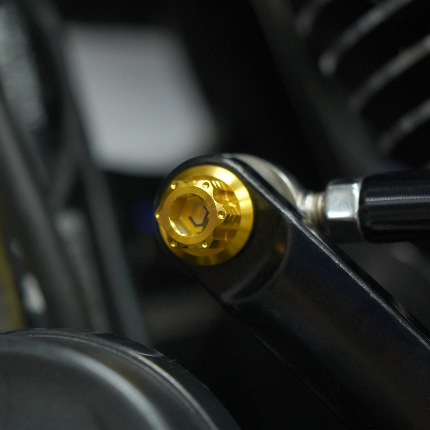 Chiefdom Heim Joint Shift Linkage Titanium Alloy Bolts for H-D Touring Softail Motorcycle