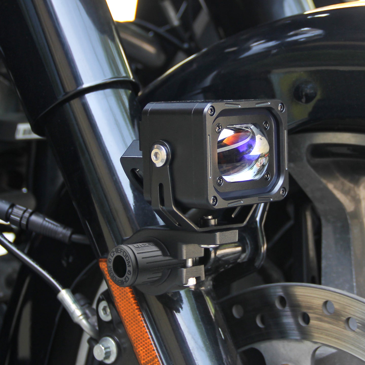 Chiefdom Front Fork Spotlight Mounting Bracket for H-D 121/117 Touring Softail XL Sportster Motorcycle Auxiliary Light Bracket