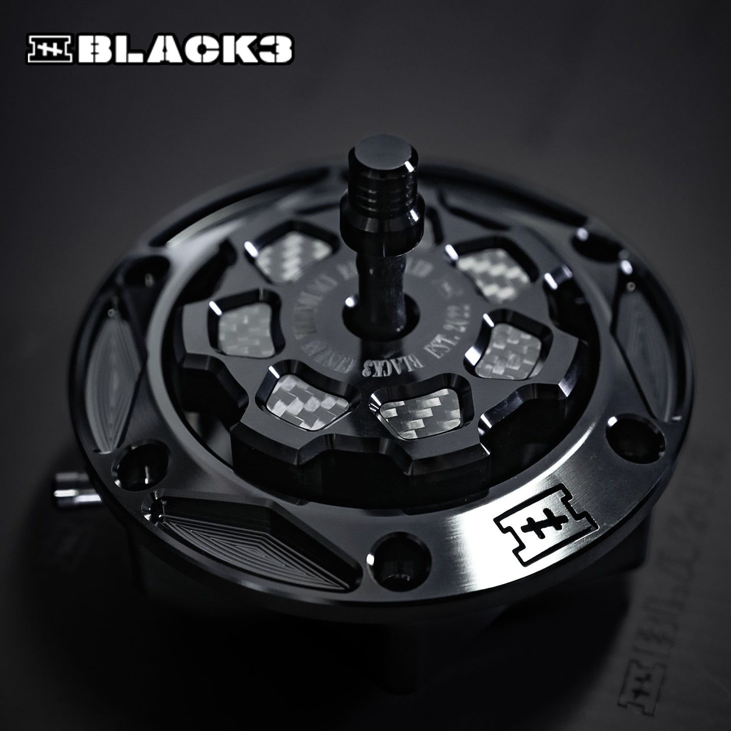 Black3 Aluminum Alloy 7-Spoke Gas Cap CNC Fuel Cap Base for H-D Touring Softail XL Sportster Dyna Motorcycle 121CVOST