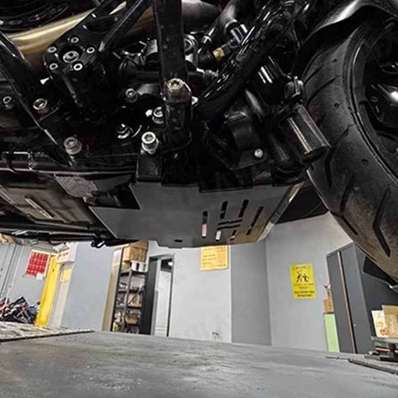 2023 Road Glide CVO Engine Skid Plate Belly Pan 2024 Street Glide Aluminum Engine Bash Plate Chassis Protection Cover Plastic PC